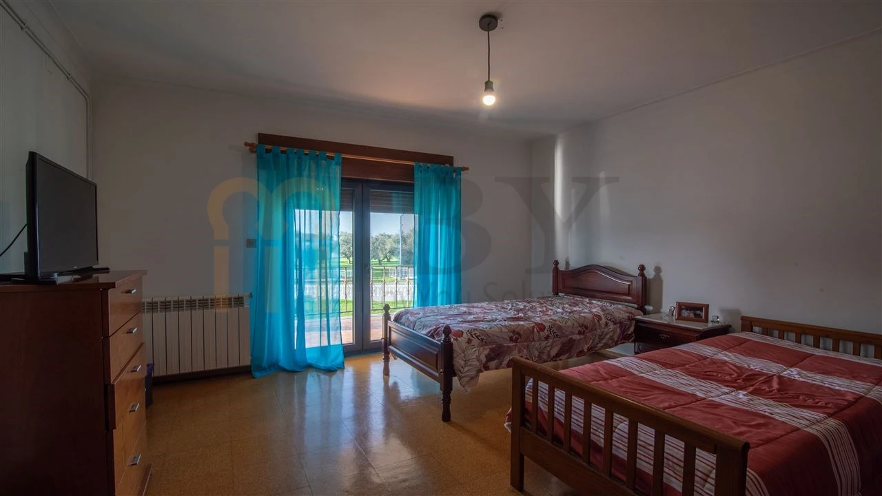 Quinta T4 para Venda em Vila Nova da Baronia Foto 15