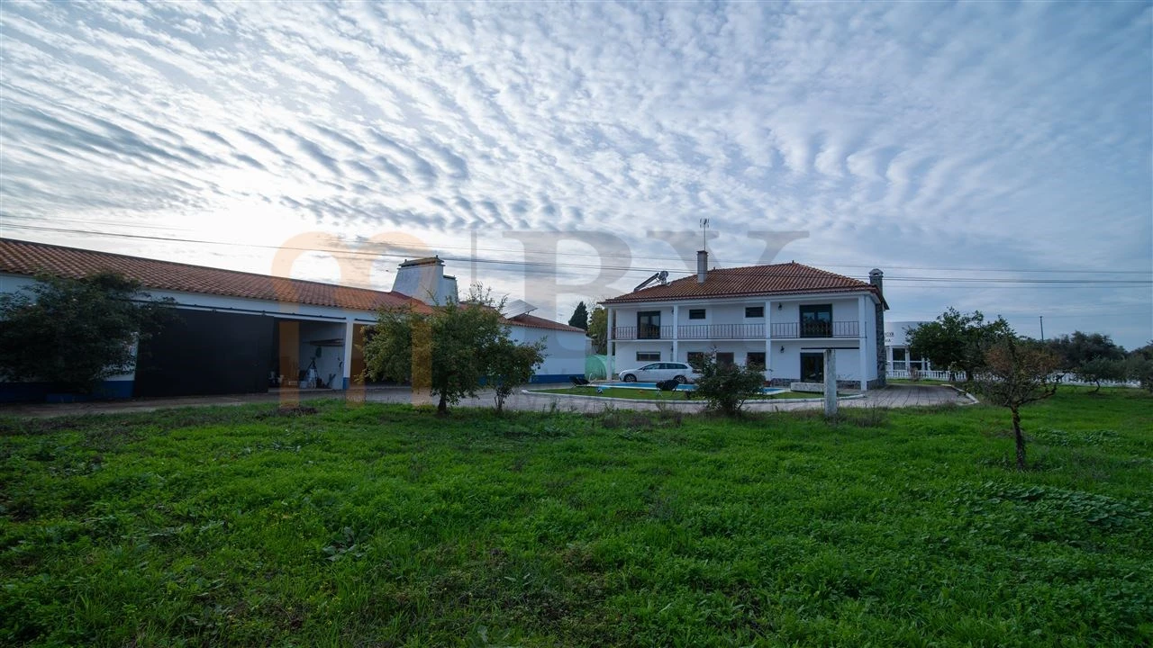 Quinta T4 para Venda em Vila Nova da Baronia Foto 32