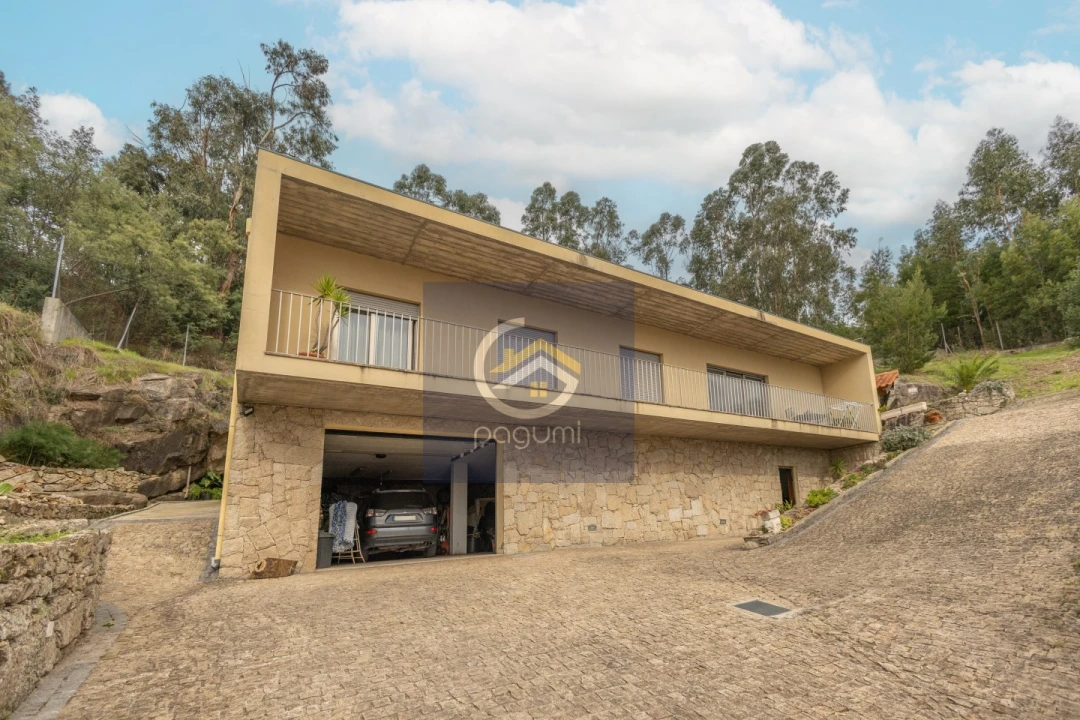 Moradia T3 para Venda em Constance Foto 2