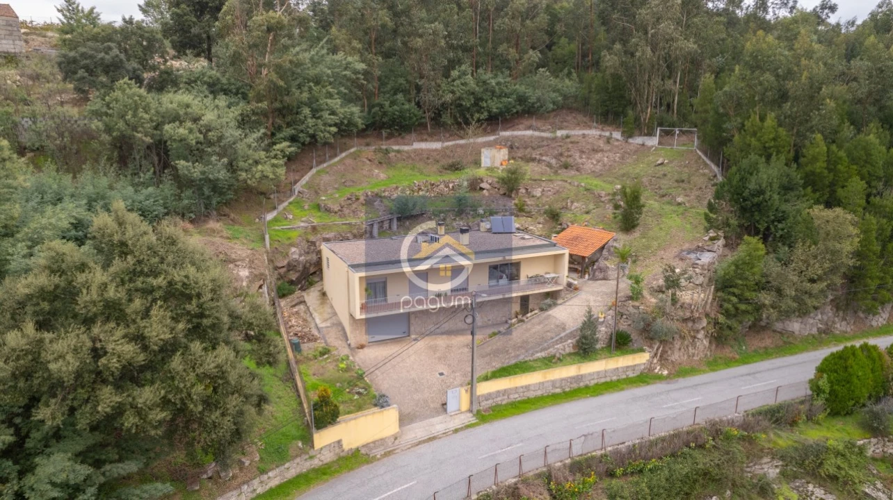 Moradia T3 para Venda em Constance Foto 29