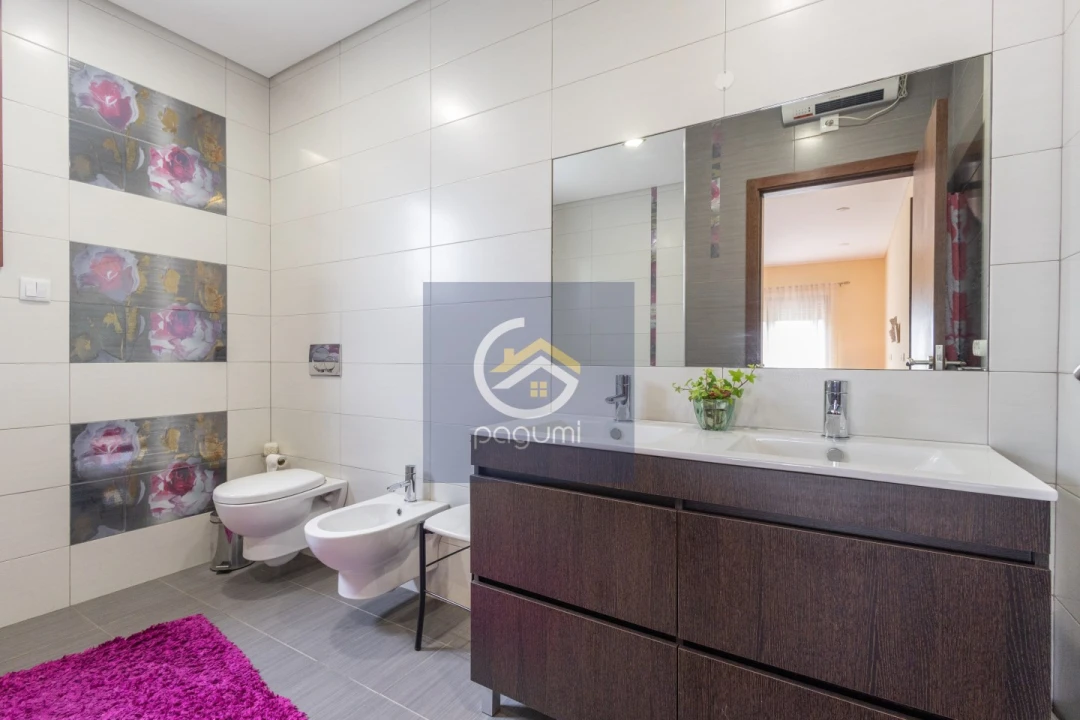 Moradia T3 para Venda em Constance Foto 20