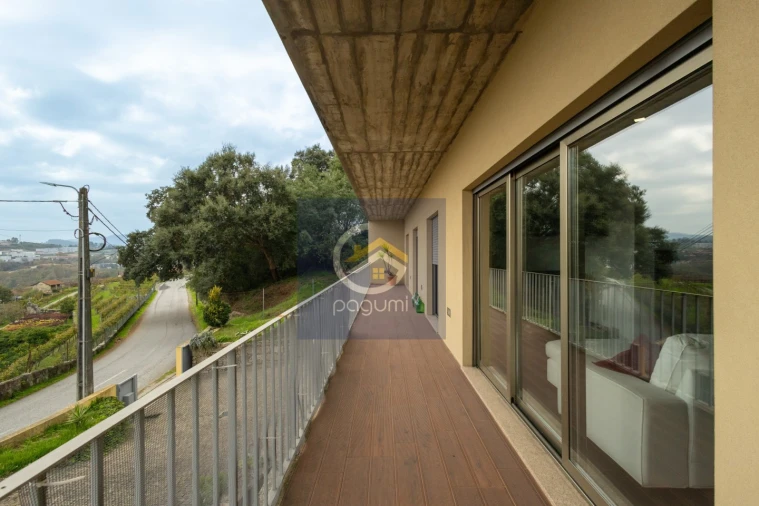 Moradia T3 para Venda em Constance Foto 26