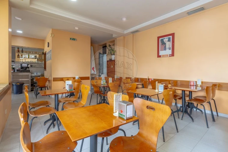 Negócio para Venda em Mafamude e Vilar do Paraíso Foto 6