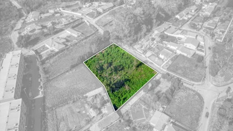 Terreno para Venda em Grijó e Sermonde