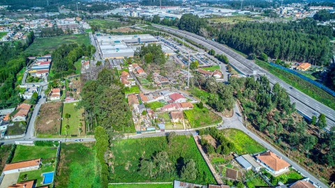 Terreno para Venda em Grijó e Sermonde