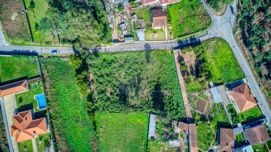 Terreno para Venda em Grijó e Sermonde Foto 2