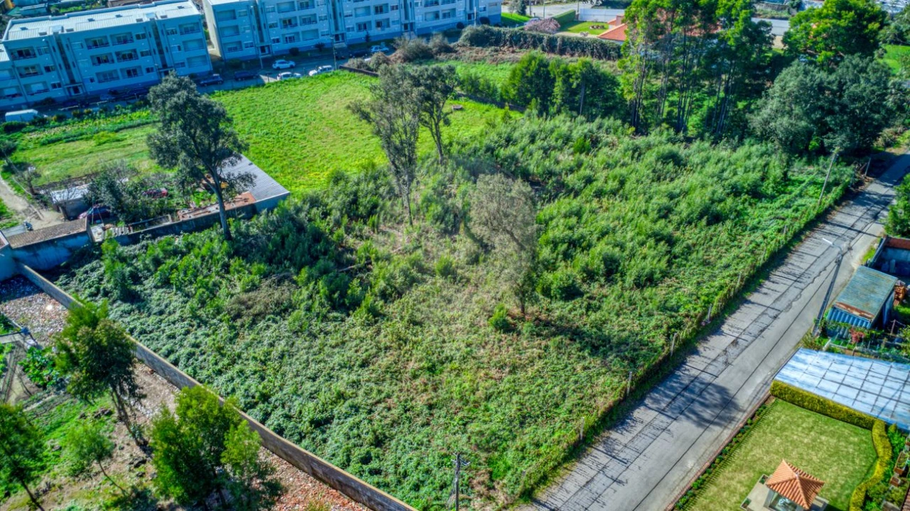 Terreno para Venda em Grijó e Sermonde Foto 10