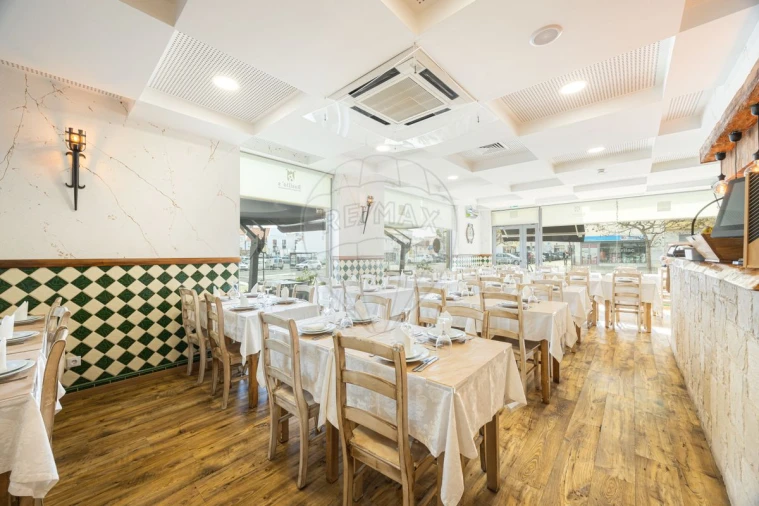 Loja para Venda em Santa Maria, São Pedro e Matacães Foto 4