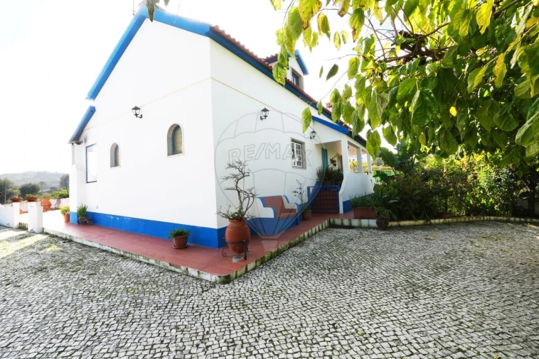 Quinta T4 para Venda em Castanheira do Ribatejo e Cachoeiras Foto 2