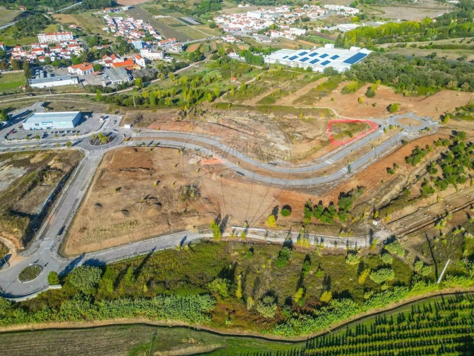 Terreno para Venda em Evora de Alcobaça Foto 9