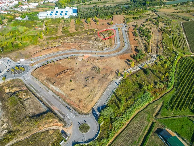 Terreno para Venda em Evora de Alcobaça Foto 7