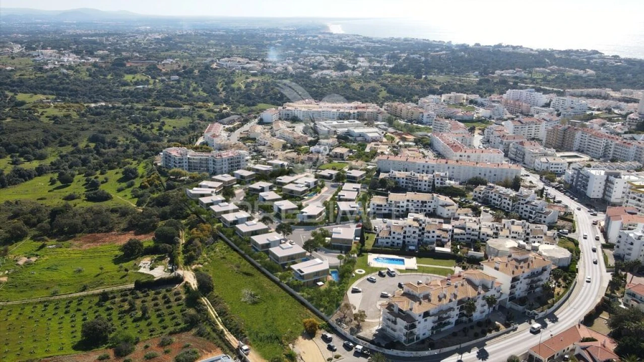 Terreno para Venda em Albufeira e Olhos de Água Foto 14