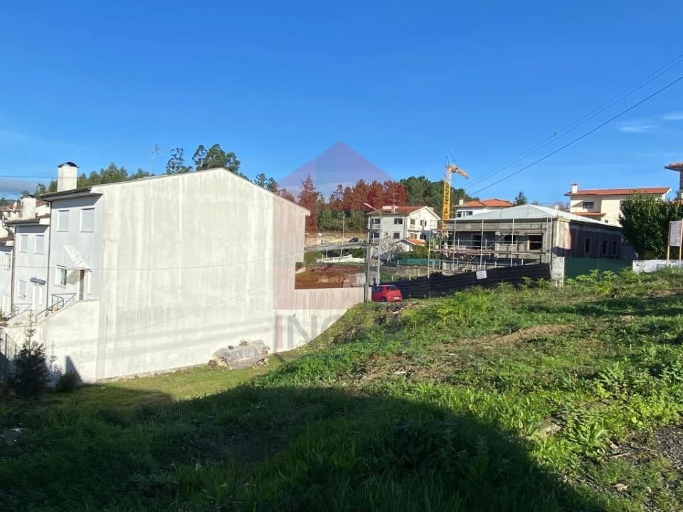 Terreno para Venda em Vila Verde e Barbudo Foto 3