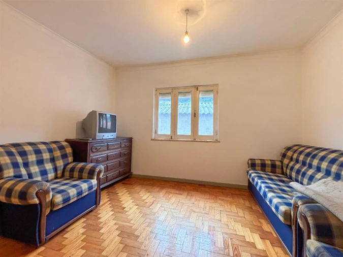 Moradia T1 para Venda em Ceira Foto 3