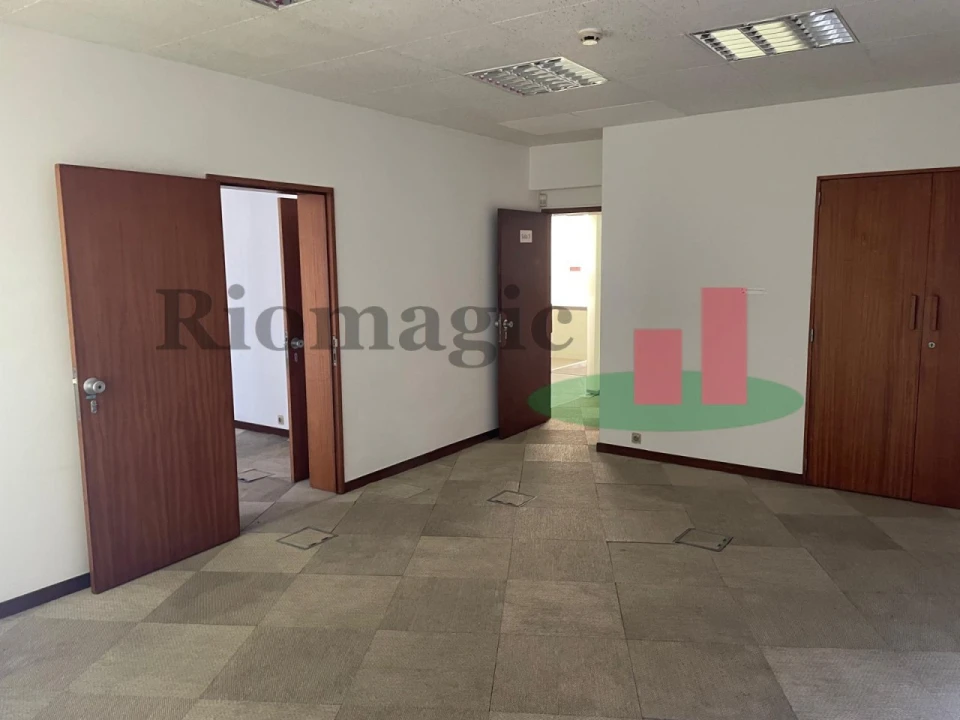 Escritório para Venda em Avenidas Novas Foto 9