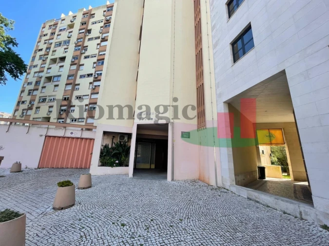 Escritório para Venda em Avenidas Novas Foto 46