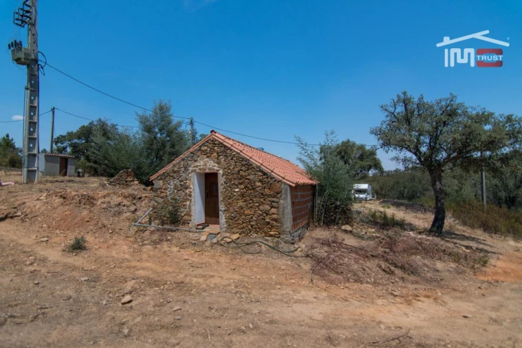 Quinta T0 para Venda em Esperança Foto 9