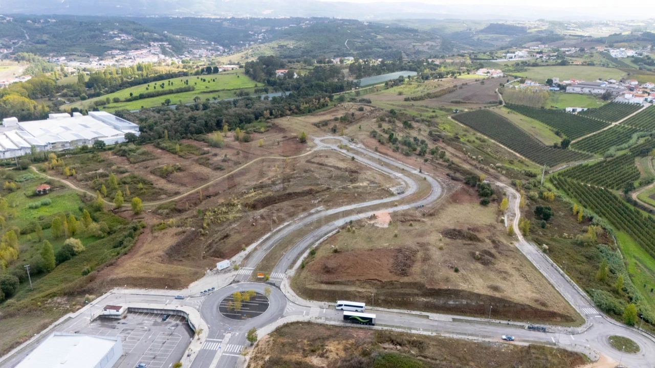 Terreno para Venda em Evora de Alcobaça Foto 3