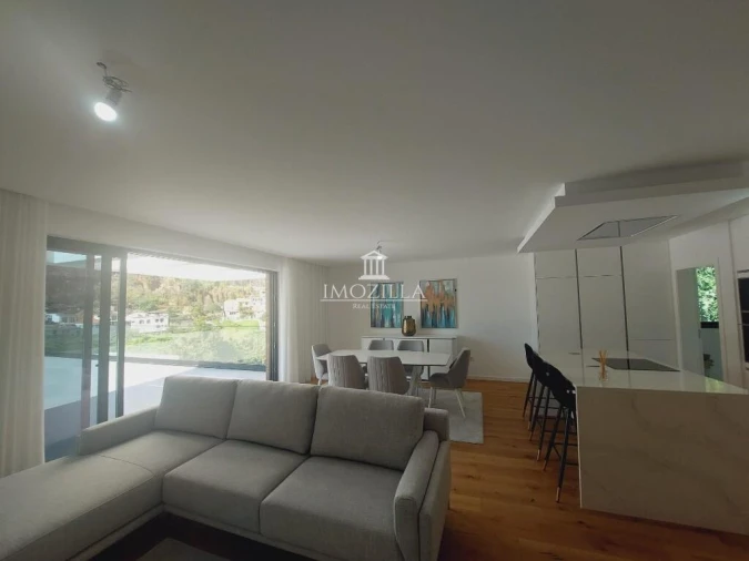 Apartamento T6 para Venda em Funchal (São Pedro) Foto 19