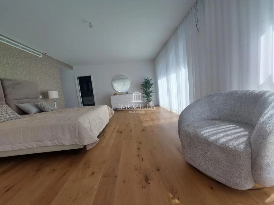 Apartamento T6 para Venda em Funchal (São Pedro) Foto 11