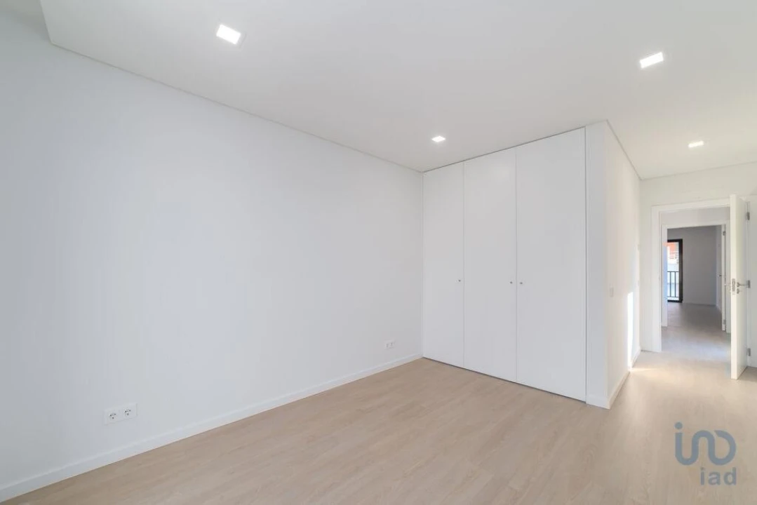 Moradia T4 para Venda em Tavarede Foto 12