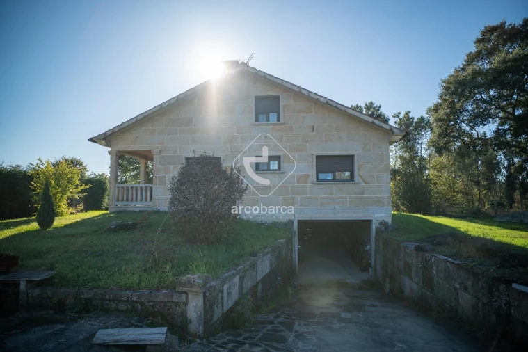 Moradia T3 para Venda em Fontoura Foto 4