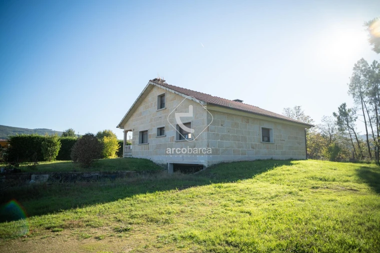 Moradia T3 para Venda em Fontoura Foto 30