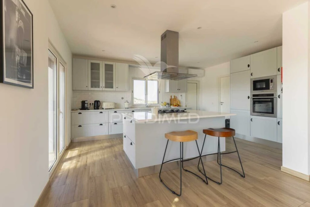 Moradia T5 para Venda em Ourique Foto 9