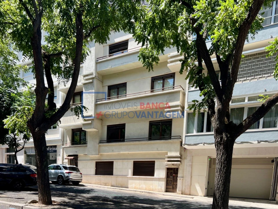 Apartamento T4 para Venda em Avenidas Novas Foto 25