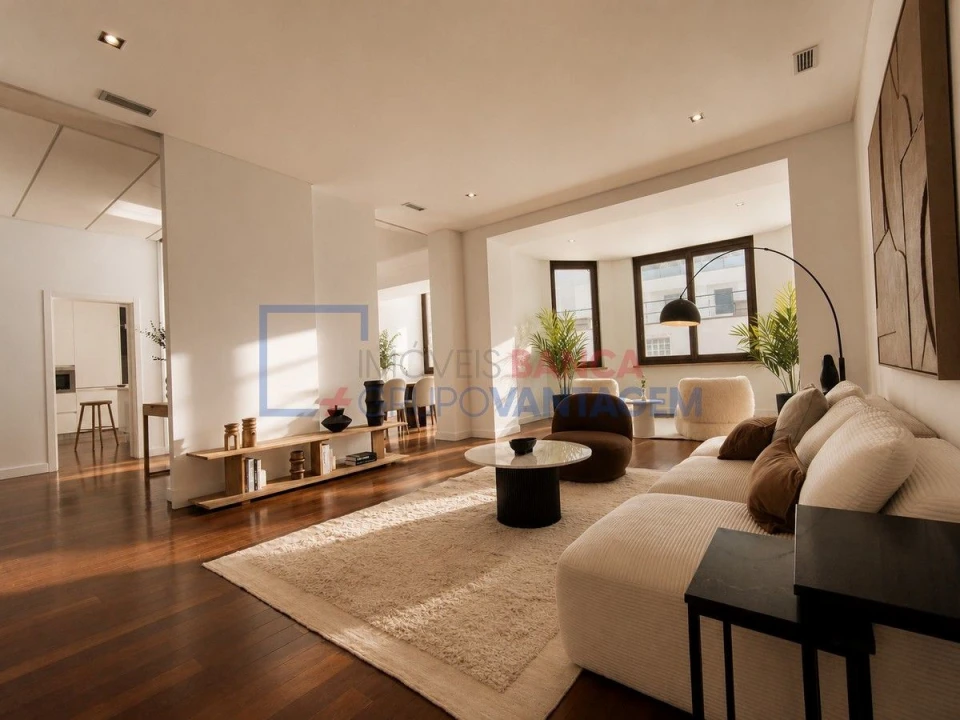 Apartamento T4 para Venda em Avenidas Novas Foto 2