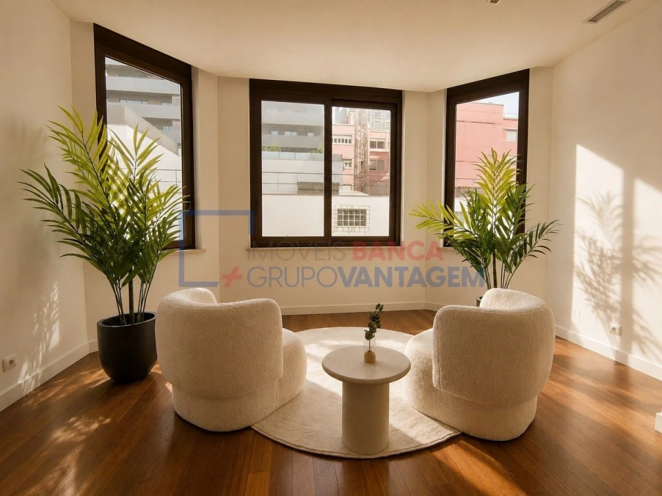 Apartamento T4 para Venda em Avenidas Novas Foto 4