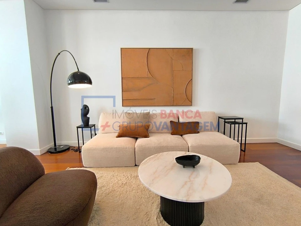 Apartamento T4 para Venda em Avenidas Novas Foto 7