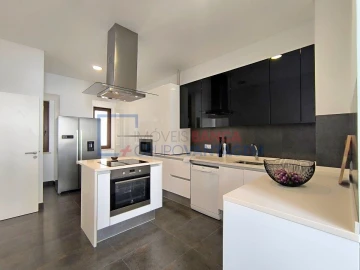 Apartamento T4 para Venda em Avenidas Novas