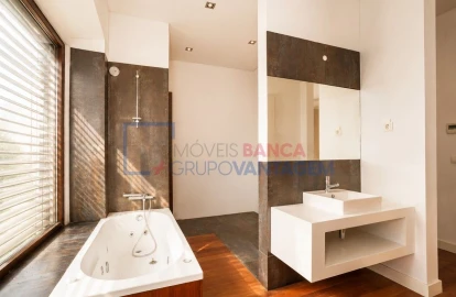 Apartamento T4 para Venda em Avenidas Novas