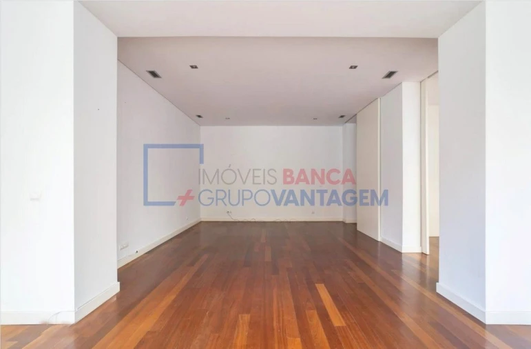 Apartamento T4 para Venda em Avenidas Novas Foto 8