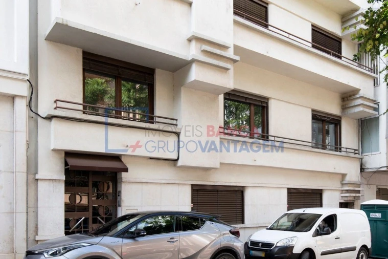Apartamento T4 para Venda em Avenidas Novas Foto 24
