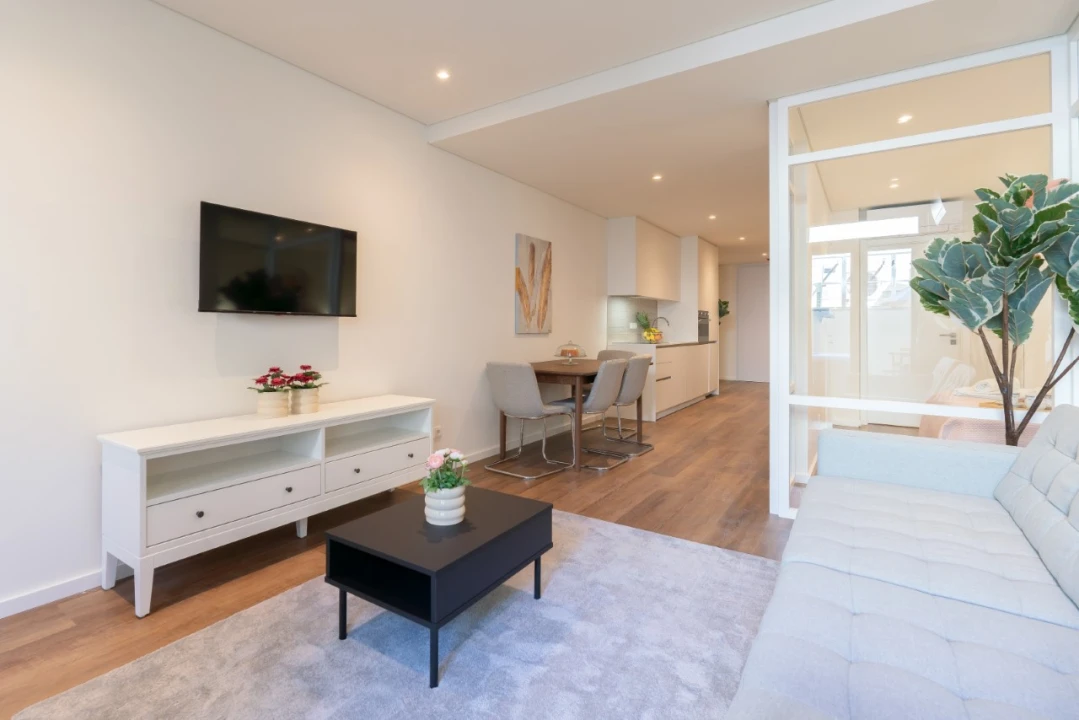 Apartamento T2 para Venda em Cedofeita, Santo Ildefonso, Sé, Miragaia, São Nicolau e Vitória Foto 1