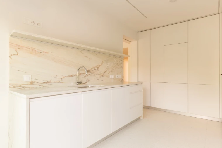 Apartamento T2 para Venda em Arroios Foto 9