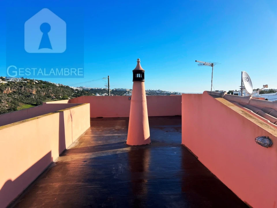 Moradia T6 para Venda em Albufeira e Olhos de Água Foto 9