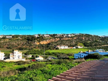 Moradia T6 para Venda em Albufeira e Olhos de Água