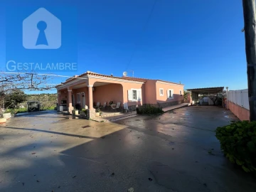 Moradia T6 para Venda em Albufeira e Olhos de Água