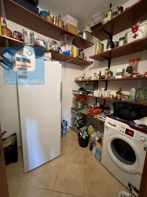 Moradia T6 para Venda em Albufeira e Olhos de Água