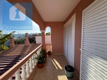 Moradia T6 para Venda em Albufeira e Olhos de Água