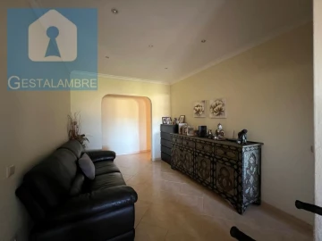 Moradia T6 para Venda em Albufeira e Olhos de Água