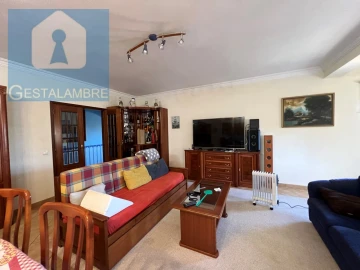 Moradia T6 para Venda em Albufeira e Olhos de Água