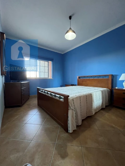 Moradia T6 para Venda em Albufeira e Olhos de Água