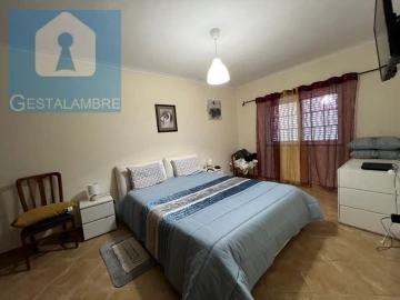 Moradia T6 para Venda em Albufeira e Olhos de Água