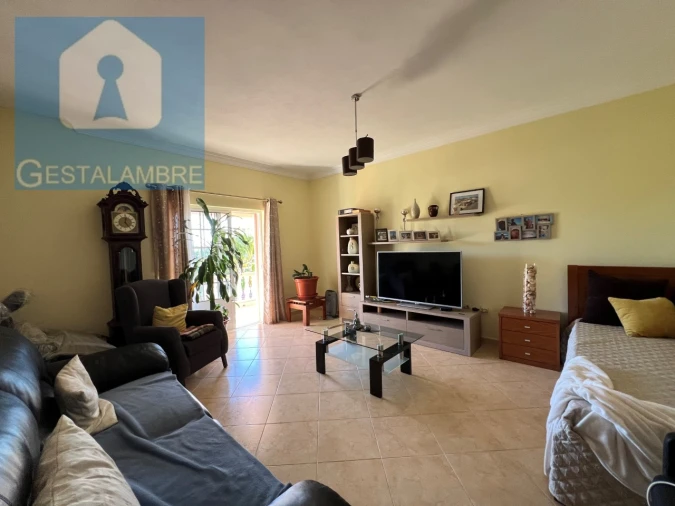Moradia T6 para Venda em Albufeira e Olhos de Água Foto 3