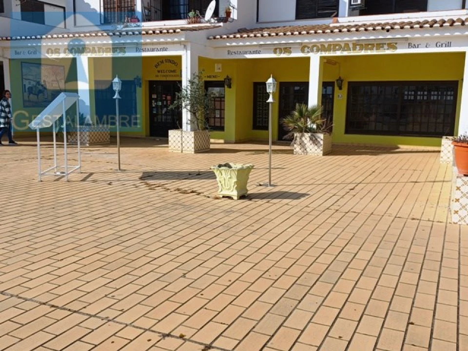 Negócio para Venda em Albufeira e Olhos de Água Foto 11