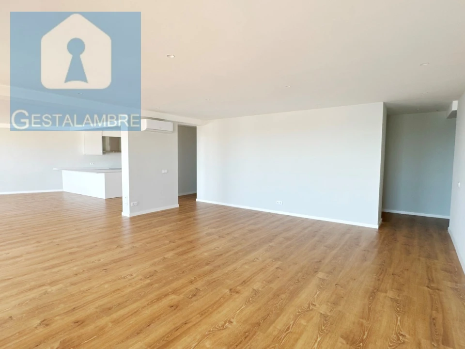 Apartamento T4 para Venda em Albufeira e Olhos de Água Foto 11